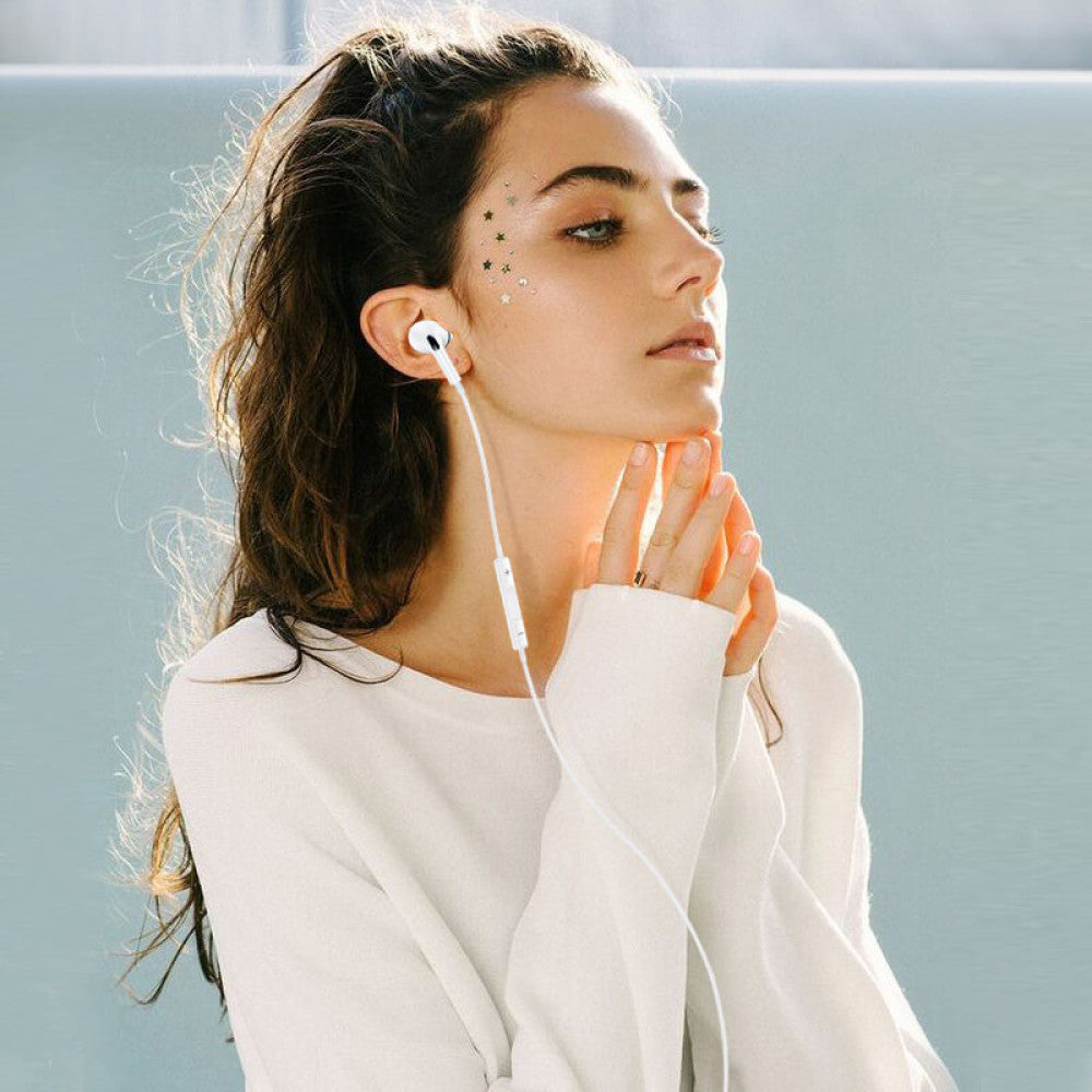 https://www.iparts-4u.eu/image/cache/catalog/usams-ep-41-3-5mm-in-ear-earphones-1-2m-sj451-white-5-1000x1000.jpg