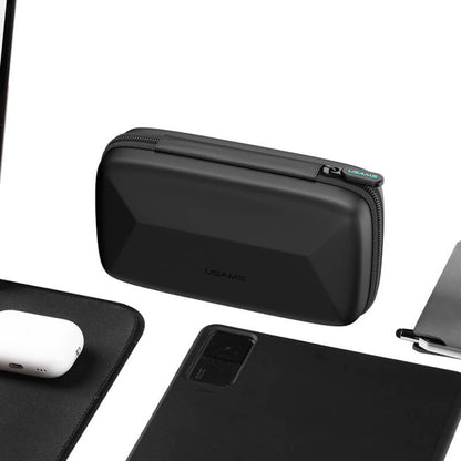 https://www.iparts-4u.eu/image/cache/catalog/productimage/usams-jx-jane06-6-7-inch-portable-storage-bag-black-5-1000x1000.jpg